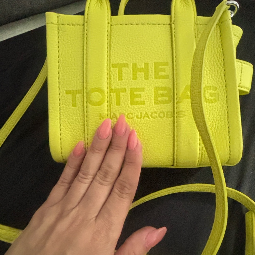 Marc Jacobs Neon Yellow Tote The Leather Crossbody Tote Bag